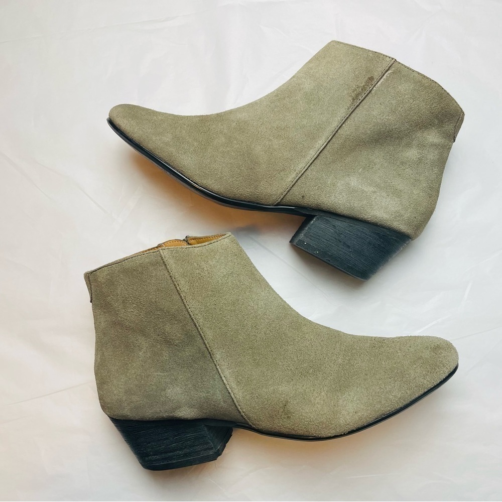 Kelsi Dagger Tan Suede Booties‎